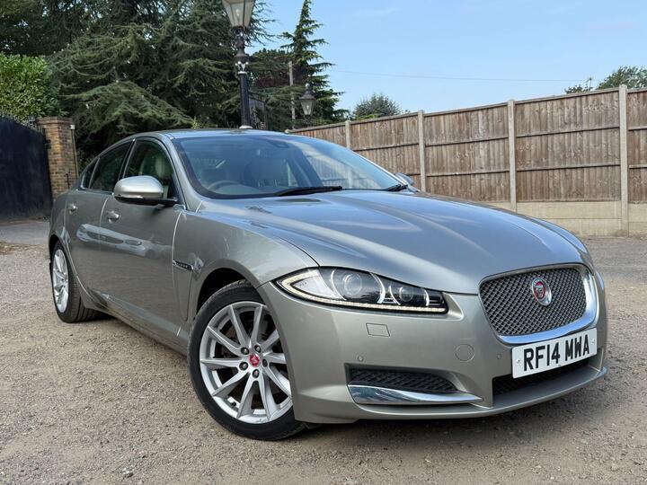 Jaguar XF 2.2d Premium Luxury Auto Euro 5 (s/s) 4dr