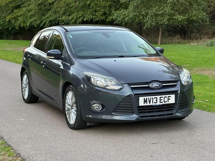 Ford Focus 1.0T EcoBoost Zetec Euro 5 (s/s) 5dr