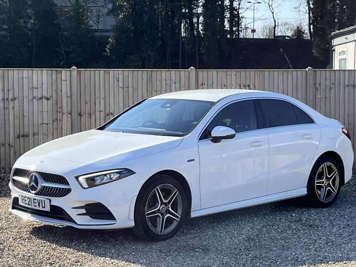 Mercedes-Benz A-CLASS 1.3 A250e 15.6kWh AMG Line (Executive) 8G-DCT Euro 6 (s/s) 4dr