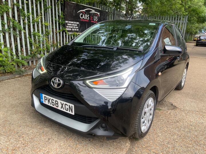 Toyota AYGO 1.0 VVT-i X-play X-shift Euro 6 5dr