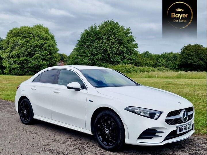 Mercedes-Benz A CLASS 1.3 A250e 15.6kWh AMG Line 8G-DCT Euro 6 (s/s) 4dr