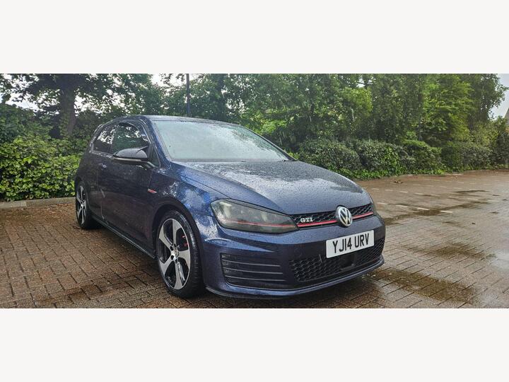 Volkswagen Golf 2.0 TSI BlueMotion Tech GTI DSG Euro 6 (s/s) 3dr Volkswagen Golf 2.0 TSI BlueMotion Tech GTI DSG Euro 6 (s/s) 3dr