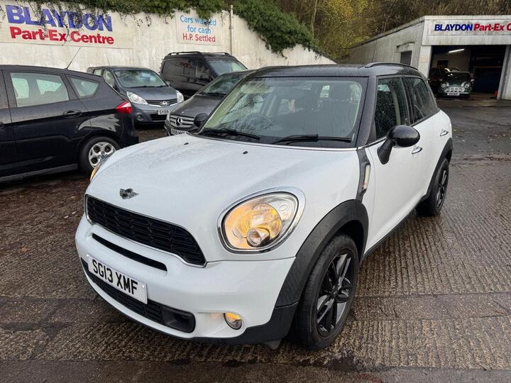 MINI Countryman 2.0 Cooper SD Euro 5 (s/s) 5dr MINI Countryman 2.0 Cooper SD Euro 5 (s/s) 5dr