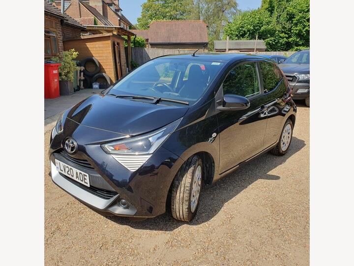 Toyota AYGO 1.0 VVT-i X-play X-shift Euro 6 5dr