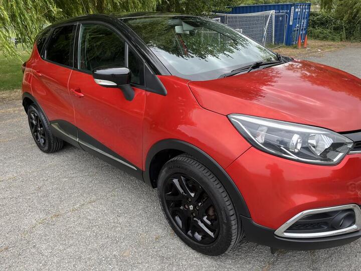 Renault Captur 0.9 TCe ENERGY Signature Nav Euro 6 (s/s) 5dr