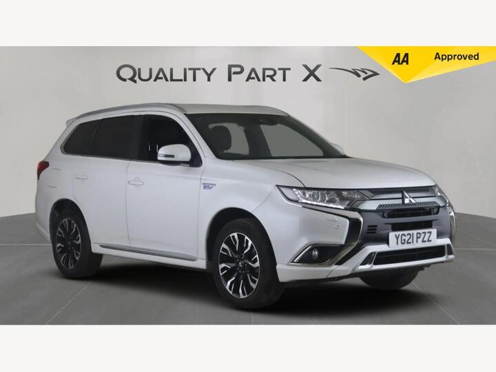 Mitsubishi Outlander 2.4h TwinMotor 13.8kWh Dynamic Safety CVT 4WD Euro 6 (s/s) 5dr Mitsubishi Outlander 2.4h TwinMotor 13.8kWh Dynamic Safety CVT 4WD Euro 6 (s/s) 5dr