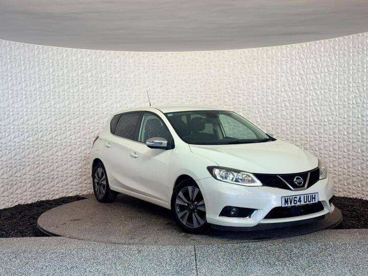 Nissan Pulsar 1.5 DCi Tekna Euro 5 (s/s) 5dr Nissan Pulsar 1.5 DCi Tekna Euro 5 (s/s) 5dr