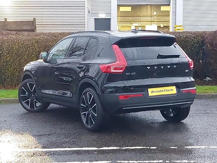 Volvo XC40 2.0 B3 MHEV Ultra Dark DCT Auto Euro 6 (s/s) 5dr