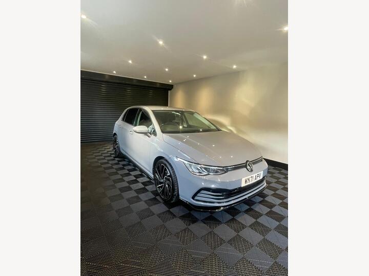 Volkswagen Golf 1.5 TSI Life Euro 6 (s/s) 5dr