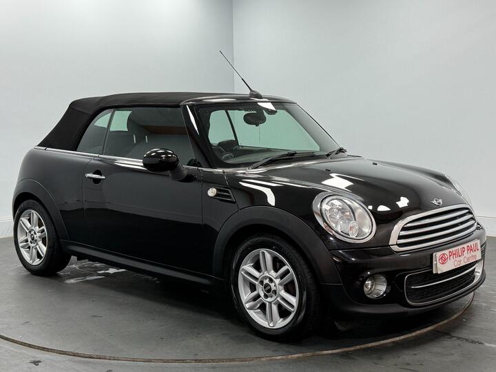 MINI Convertible 1.6 Cooper D Euro 5 (s/s) 2dr MINI Convertible 1.6 Cooper D Euro 5 (s/s) 2dr