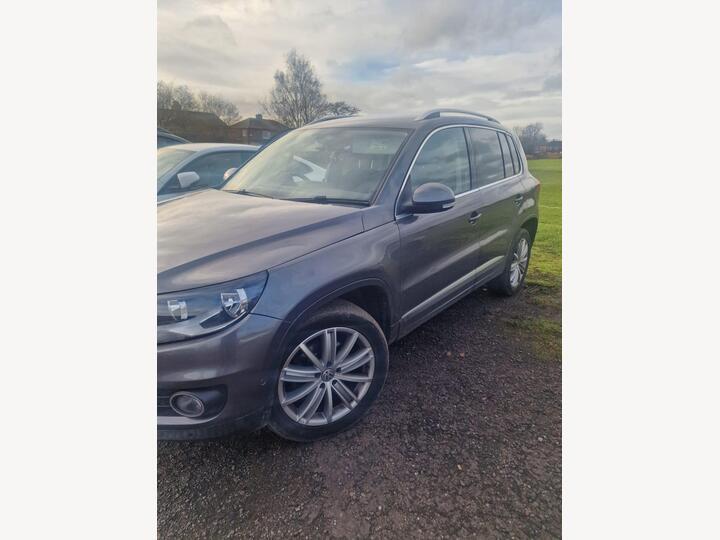 Volkswagen Tiguan 2.0 TDI BlueMotion Tech Match Edition DSG 4WD Euro 6 (s/s) 5dr