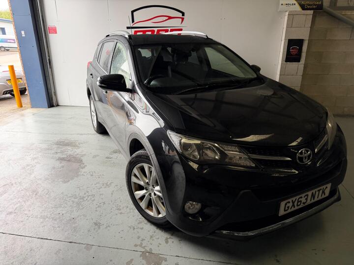 Toyota RAV4 2.2 D-4D Invincible 4WD Euro 5 5dr