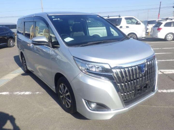 Toyota Voxy ESQUIRE VOXY HYBRID 1.8 PETROL 7 SEATER FRESH IMPORT