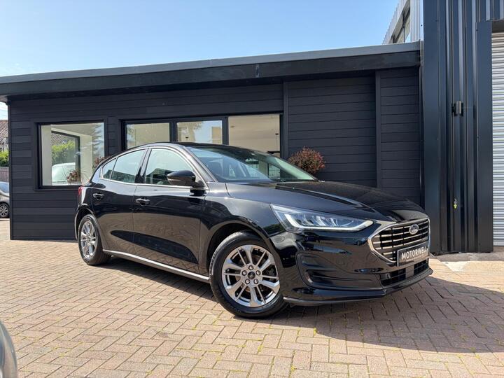 Ford Focus 1.0T EcoBoost MHEV Titanium Euro 6 (s/s) 5dr