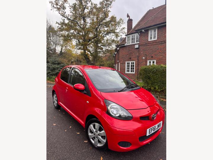 Toyota AYGO 1.0 VVT-i Go MultiMode Euro 5 5dr (AC) Toyota AYGO 1.0 VVT-i Go MultiMode Euro 5 5dr (AC)