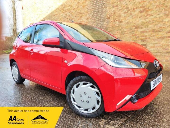 Toyota AYGO 1.0 VVT-i X-play Euro 6 5dr