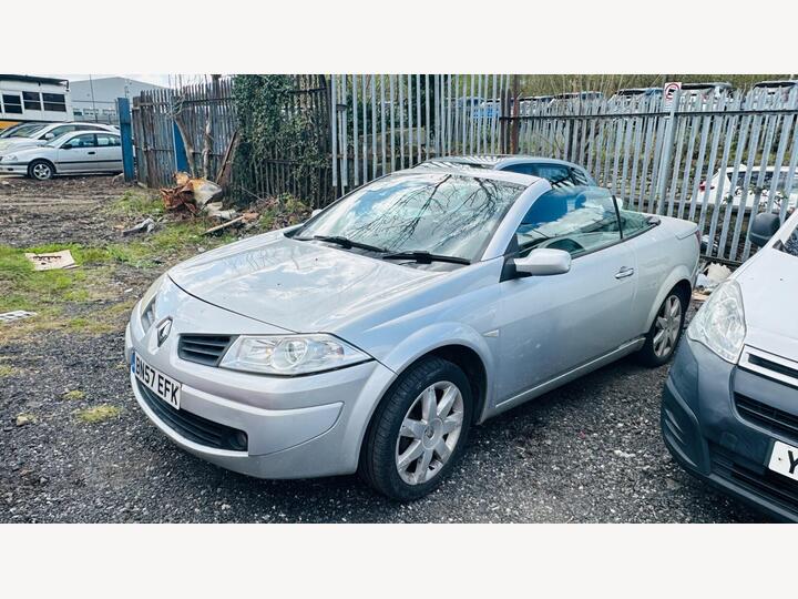 Renault Megane 1.6 VVT Dynamique 2dr