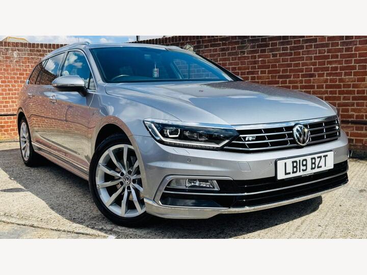 Volkswagen PASSAT 2.0 TDI R-Line DSG Euro 6 (s/s) 5dr
