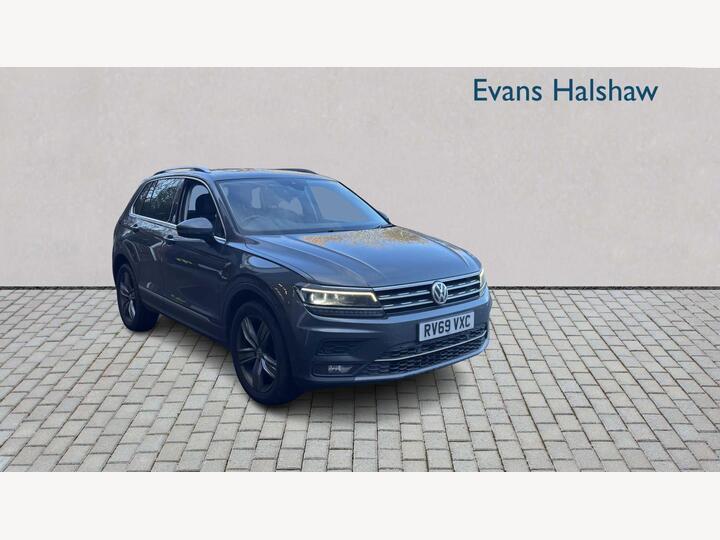 Volkswagen TIGUAN ESTATE 2.0 TSI SEL DSG 4Motion Euro 6 (s/s) 5dr Volkswagen TIGUAN ESTATE 2.0 TSI SEL DSG 4Motion Euro 6 (s/s) 5dr