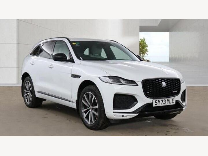 Jaguar F-PACE 2.0 D200 MHEV R-Dynamic SE Black Auto AWD Euro 6 (s/s) 5dr