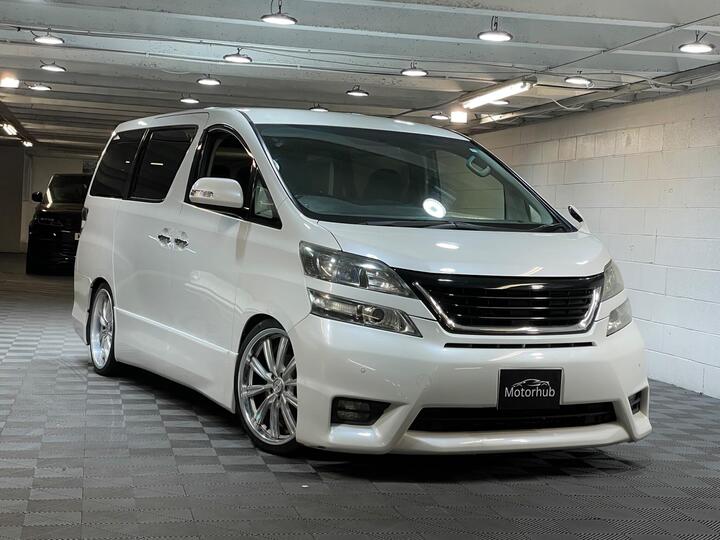 Toyota Vellfire 2.4 Z Platinum Selection 7 Seat Pearl