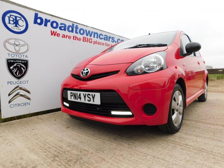 Toyota AYGO 1.0 VVT-i Move Euro 5 5dr