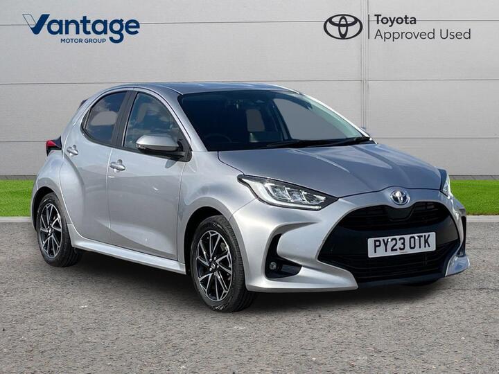 Toyota Yaris 1.5 VVT-h Design E-CVT Euro 6 (s/s) 5dr