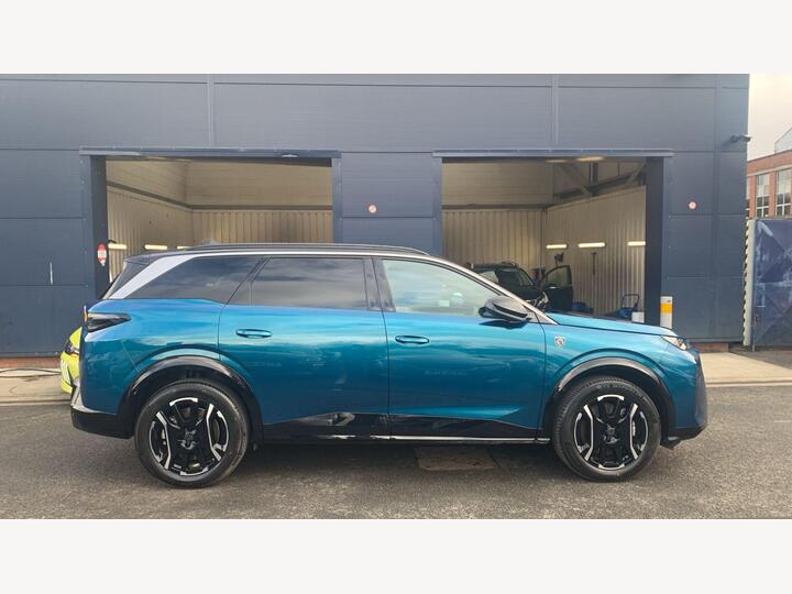 Peugeot E-5008 73kWh GT Auto 5dr