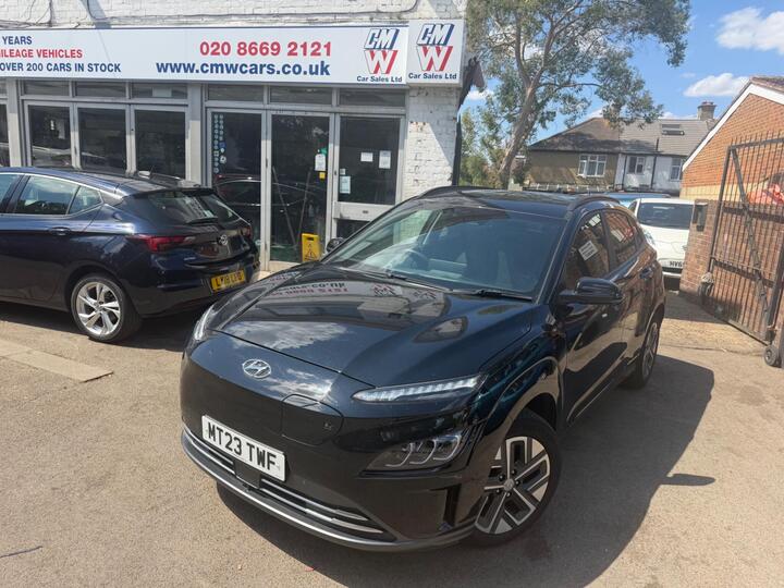 Hyundai KONA 39kWh Premium Auto 5dr (10.5kW Charger)