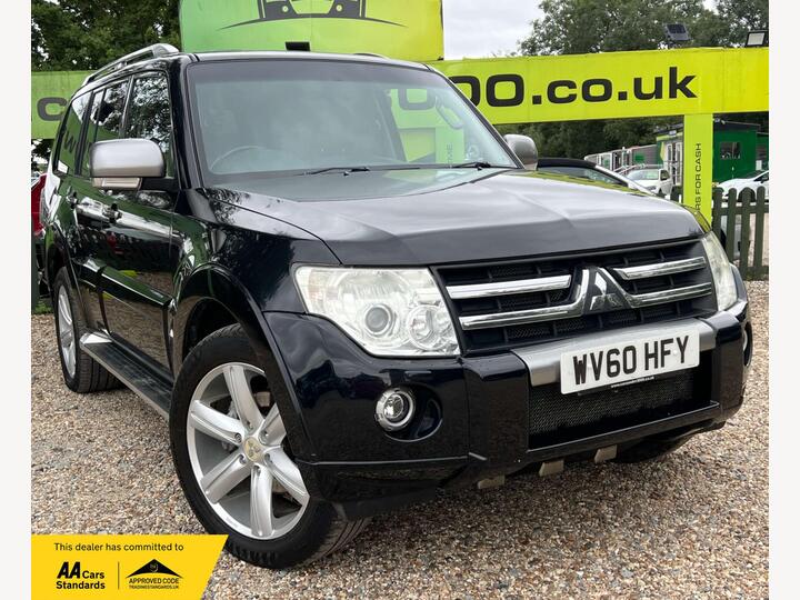 Mitsubishi SHOGUN 3.2 DI-DC Diamond Auto 4WD Euro 5 5dr LWB Mitsubishi SHOGUN 3.2 DI-DC Diamond Auto 4WD Euro 5 5dr LWB