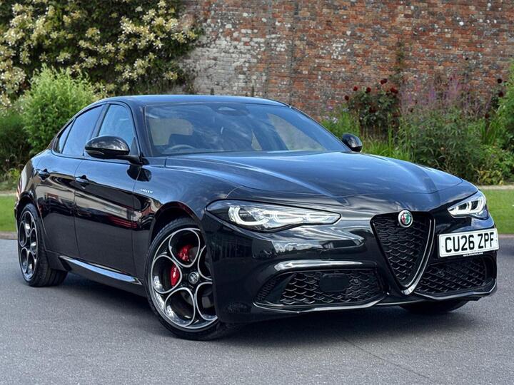 Alfa Romeo Giulia 2.0T Veloce Auto Euro 6 (s/s) 4dr Alfa Romeo Giulia 2.0T Veloce Auto Euro 6 (s/s) 4dr