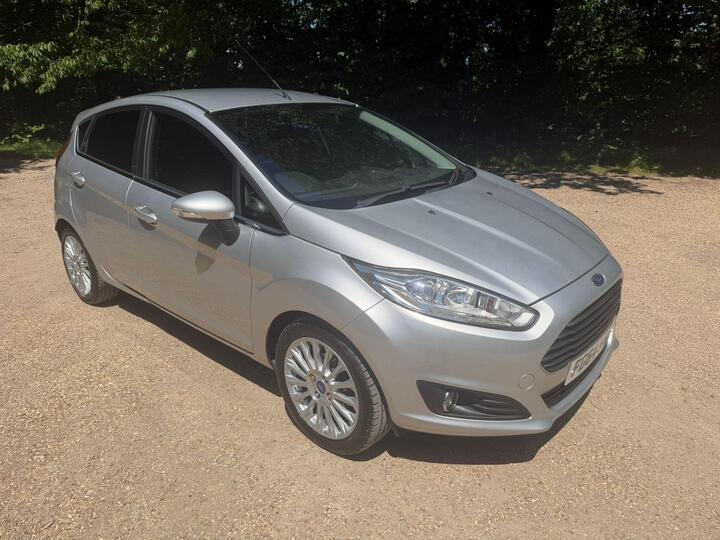 Ford Fiesta 1.5 TDCi Titanium Euro 5 5dr