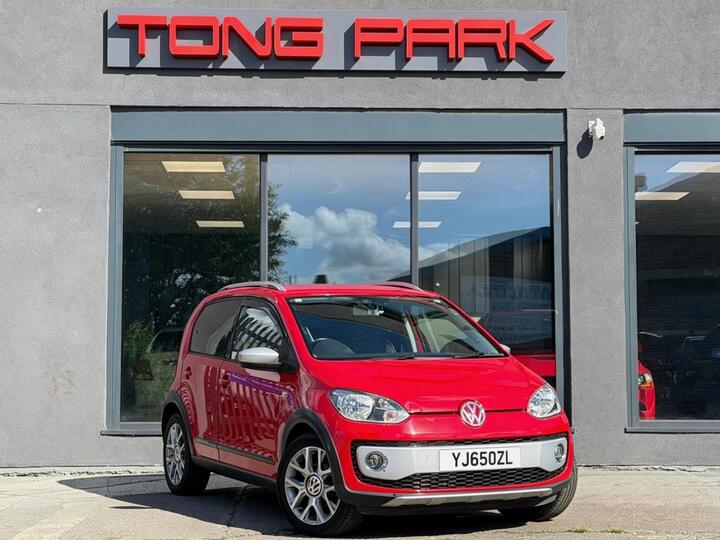 Volkswagen Up! Cross 1.0 BlueMotion Tech ASG Euro 6 5dr Volkswagen Up! Cross 1.0 BlueMotion Tech ASG Euro 6 5dr