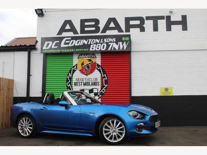 Fiat 124 SPIDER 1.4 MultiAir Lusso Plus Auto Euro 6 2dr Fiat 124 SPIDER 1.4 MultiAir Lusso Plus Auto Euro 6 2dr