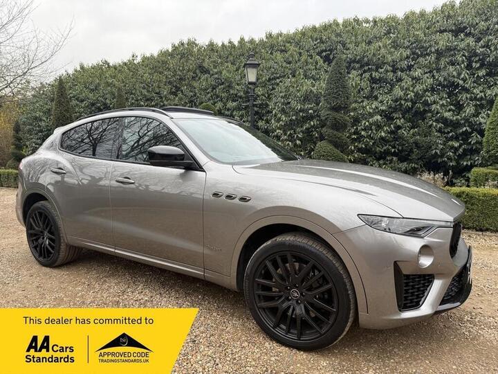 Maserati Levante 3.0 V6 GranSport Nerissimo ZF 4WD Euro 6 (s/s) 5dr Maserati Levante 3.0 V6 GranSport Nerissimo ZF 4WD Euro 6 (s/s) 5dr