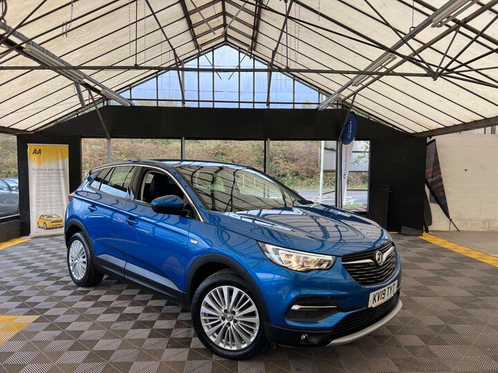 Vauxhall GRANDLAND X 1.2 Turbo Tech Line Nav Auto Euro 6 (s/s) 5dr Vauxhall GRANDLAND X 1.2 Turbo Tech Line Nav Auto Euro 6 (s/s) 5dr