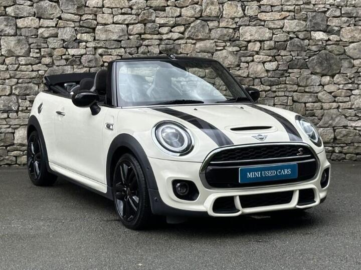 MINI Convertible 2.0 Cooper S Sport Steptronic Euro 6 (s/s) 2dr
