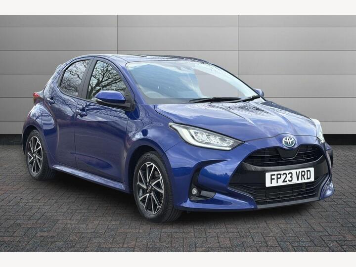 Toyota Yaris 1.5 VVT-h Design E-CVT Euro 6 (s/s) 5dr