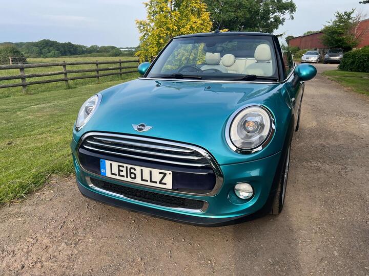 MINI Convertible 1.5 Cooper Auto Euro 6 (s/s) 2dr MINI Convertible 1.5 Cooper Auto Euro 6 (s/s) 2dr