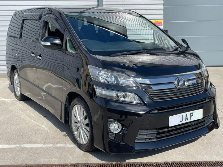 Toyota Vellfire FRESH IMPORT GENUINE LOW MILES 8-SEATER
