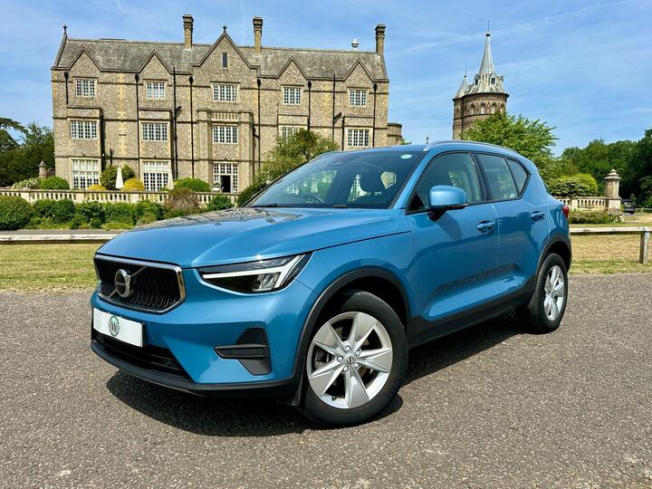 Volvo XC40 2.0 B3 MHEV Core DCT Auto Euro 6 (s/s) 5dr