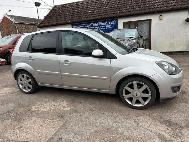 Ford FIESTA 1.4 TD Zetec Climate 5dr