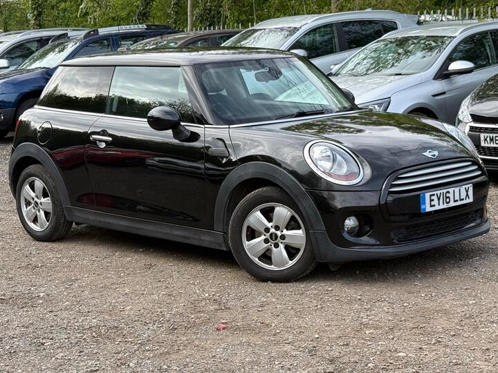 MINI Hatch 1.5 Cooper Auto Euro 6 (s/s) 3dr
