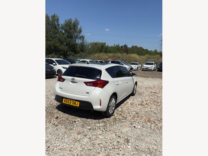 Toyota Auris 1.6 V-Matic Excel Multidrive S Euro 5 5dr