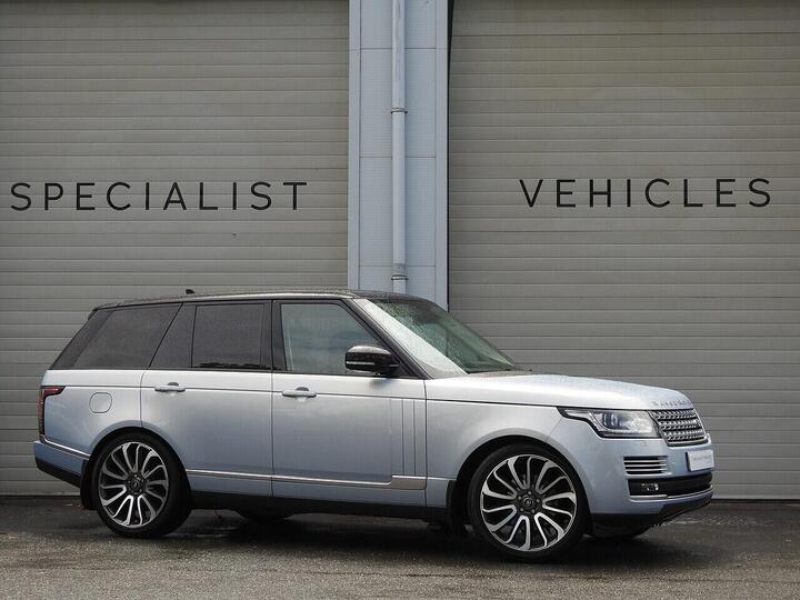 Land Rover Range Rover 3.0 TD V6 Autobiography Auto 4WD Euro 6 (s/s) 5dr Land Rover Range Rover 3.0 TD V6 Autobiography Auto 4WD Euro 6 (s/s) 5dr