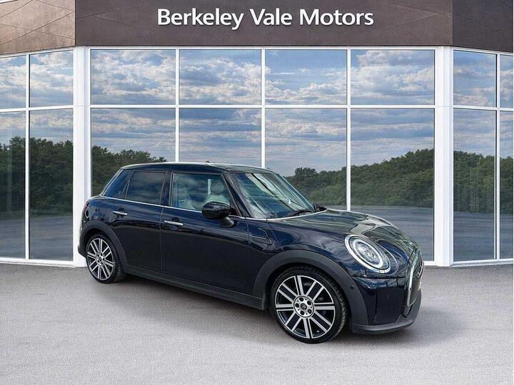 MINI Cooper Exclusive Auto 1.5 Cooper Exclusive 5dr Auto