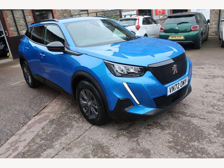Peugeot 2008 1.2 PureTech Active Premium + Euro 6 (s/s) 5dr Peugeot 2008 1.2 PureTech Active Premium + Euro 6 (s/s) 5dr