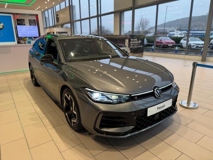 Volkswagen Passat 1.5 ETSI MHEV R-Line DSG Euro 6 (s/s) 5dr