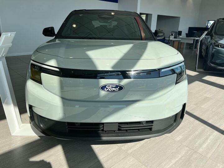 Ford Explorer Extended Range 79kWh Collection Auto 5dr