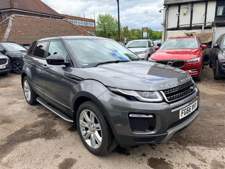 Land Rover Range Rover Evoque 2.0 TD4 SE Tech 4WD Euro 6 (s/s) 5dr Land Rover Range Rover Evoque 2.0 TD4 SE Tech 4WD Euro 6 (s/s) 5dr